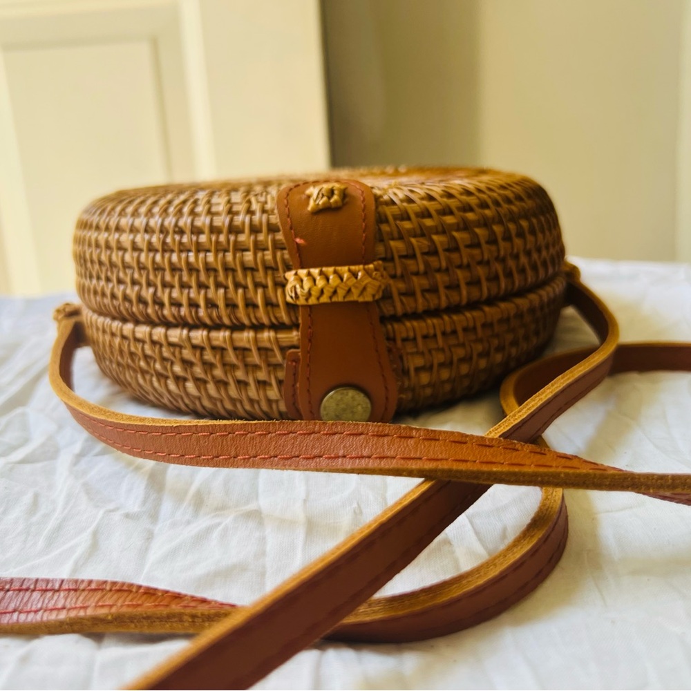 Round Woven Tan Crossbody Bag